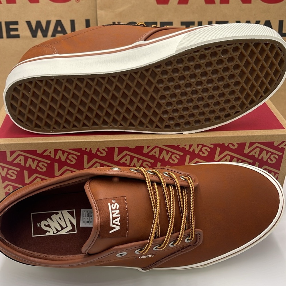 Vans WMNS Leather Sneakers with White Accents Atwood (Leather)Brown/Marshmallow - Picture 3 of 16